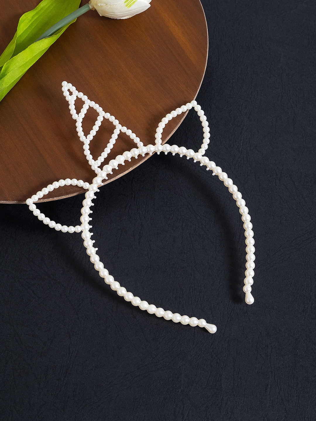 

Golden Peacock Girls White Beaded Hairband