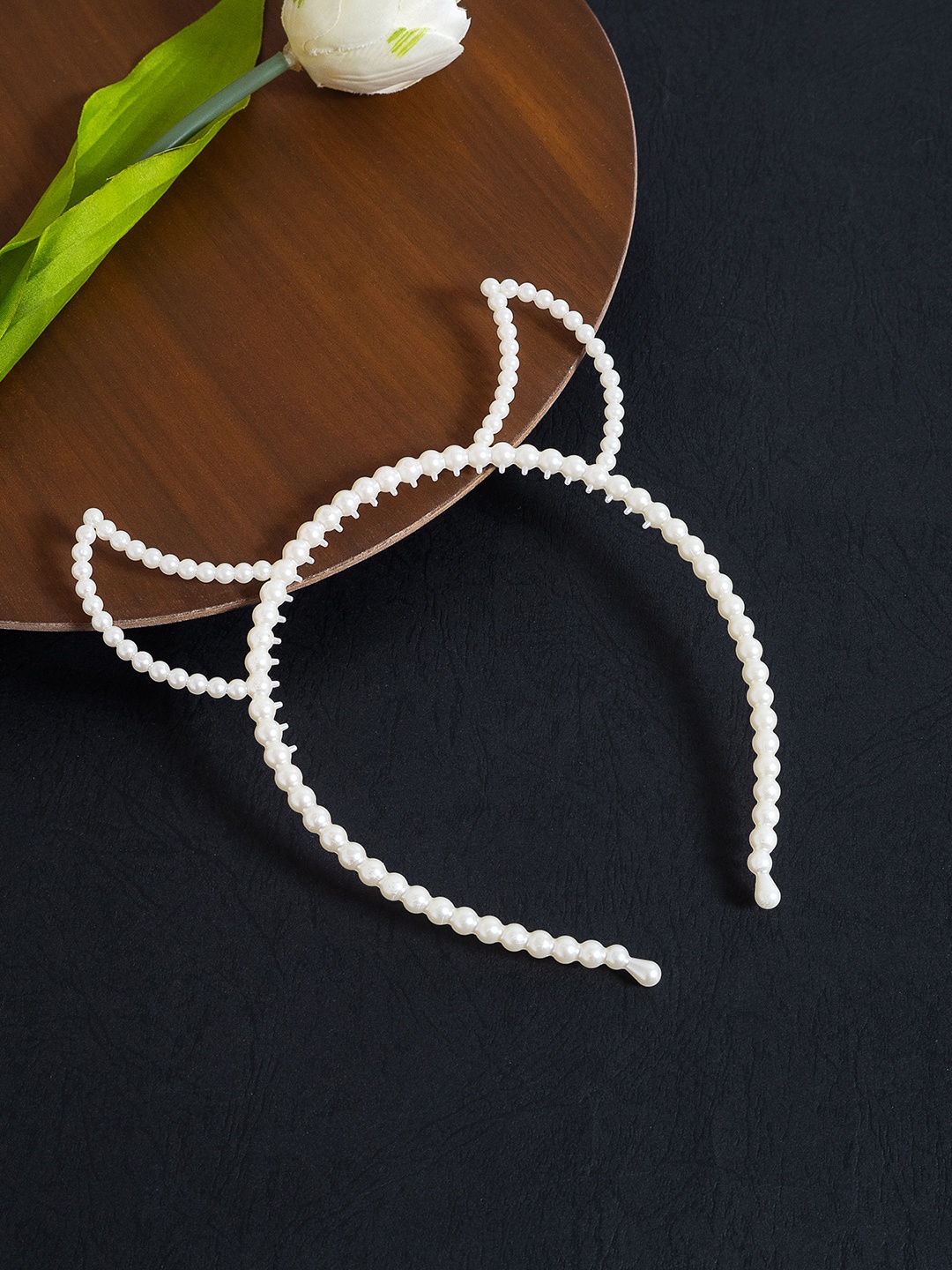 

Golden Peacock Girls White Beaded Hairband