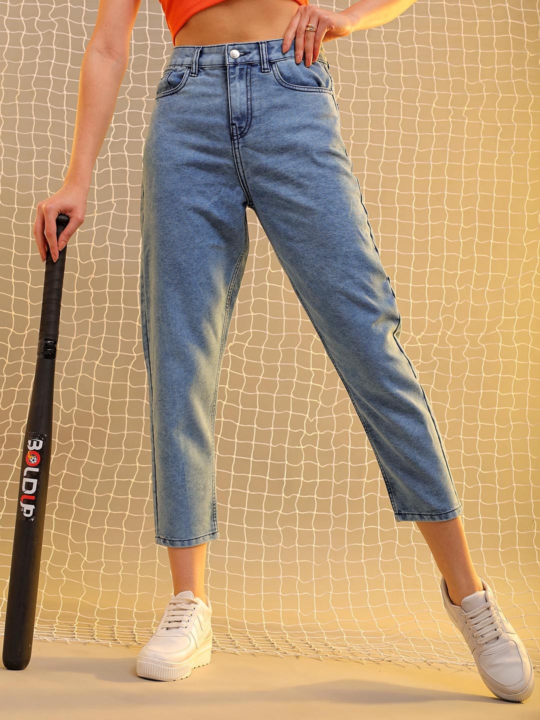 

Freehand by The Indian Garage Co Women Mom Fit Light Fade Casual Cotton Jeans, Blue