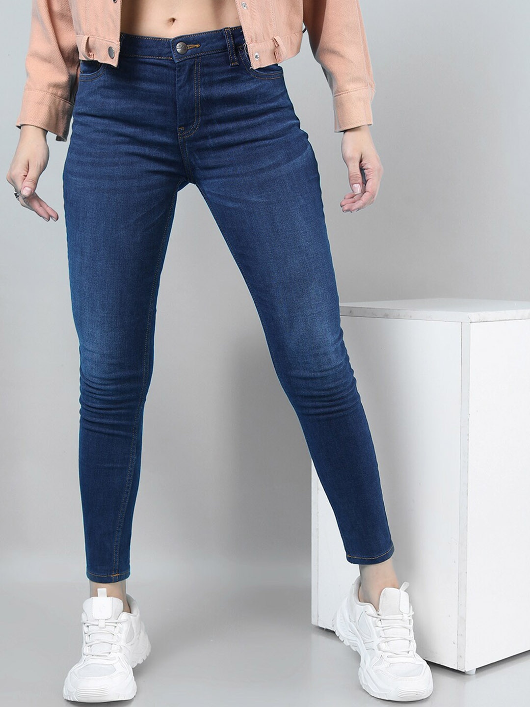 

Freehand by The Indian Garage Co Women Blue Skinny Fit Light Fade Stretchable Jeans
