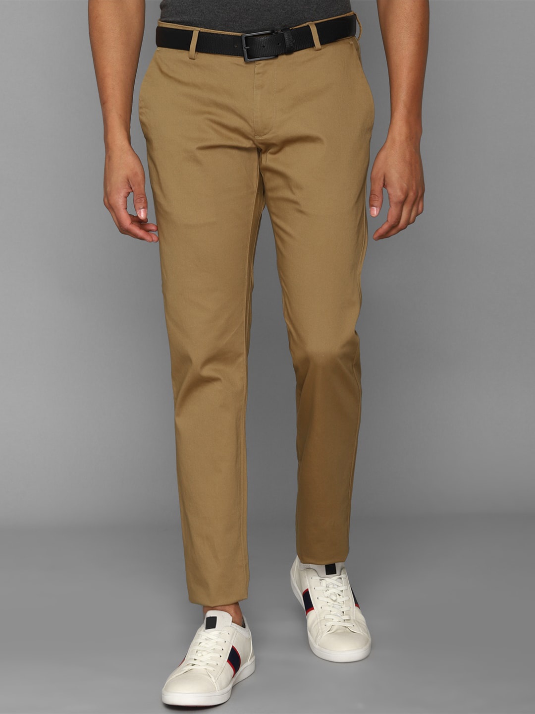 

Allen Solly Sport Men Cotton Solid Slim Fit Trousers, Khaki