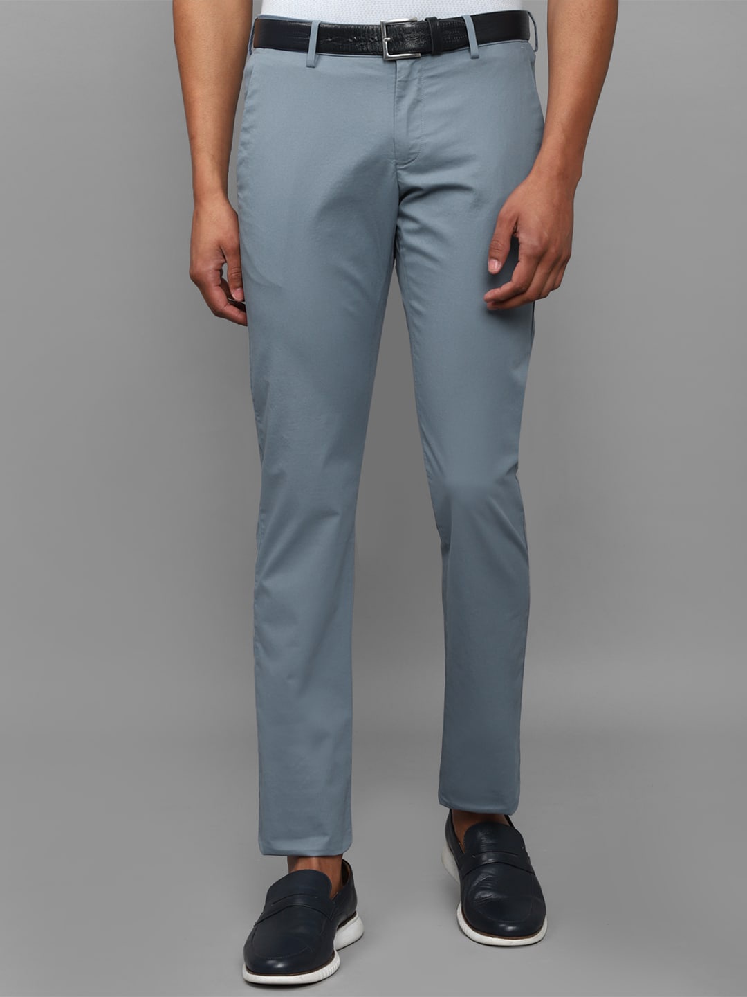 

Allen Solly Sport Men Cotton Solid Slim Fit Trousers, Blue