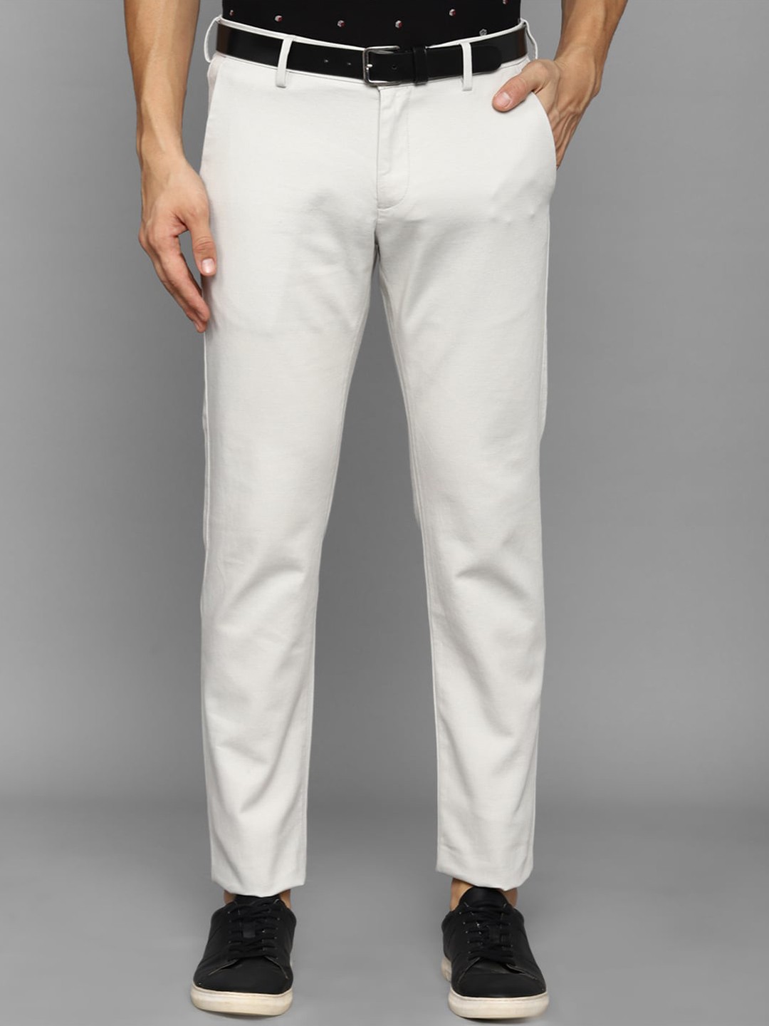 

Allen Solly Sport Men Cotton Solid Slim Fit Trousers, White