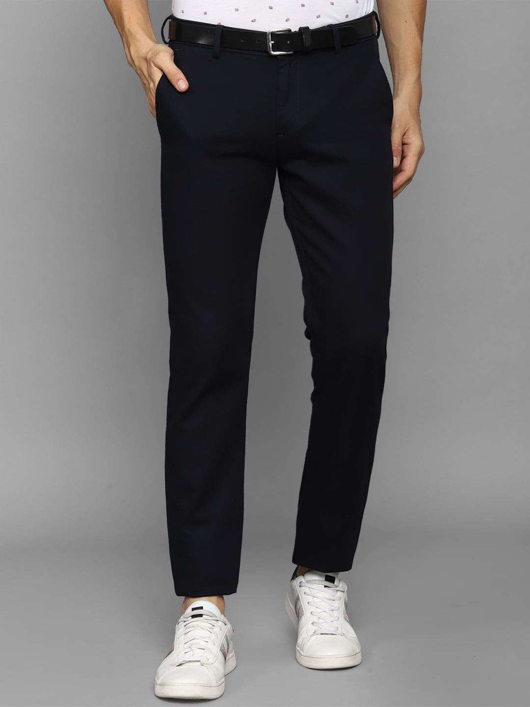 

Allen Solly Sport Men Cotton Slim Fit Trousers, Black