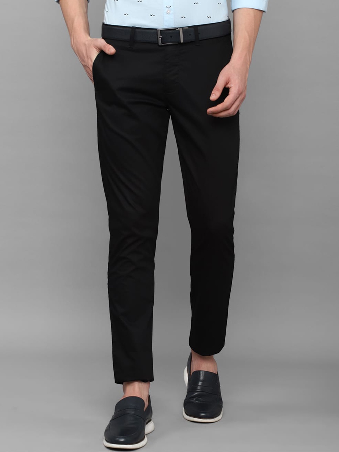 

Louis Philippe Sport Men Slim Fit Mid Rise Casual Trouser, Black