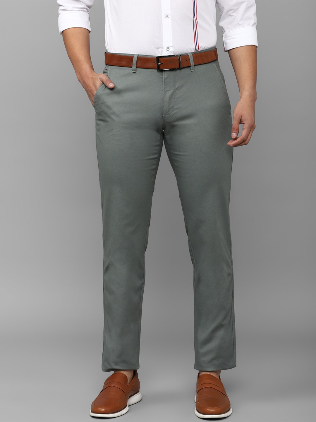 

Louis Philippe Sport Men Slim Fit Chinos Trouser, Grey