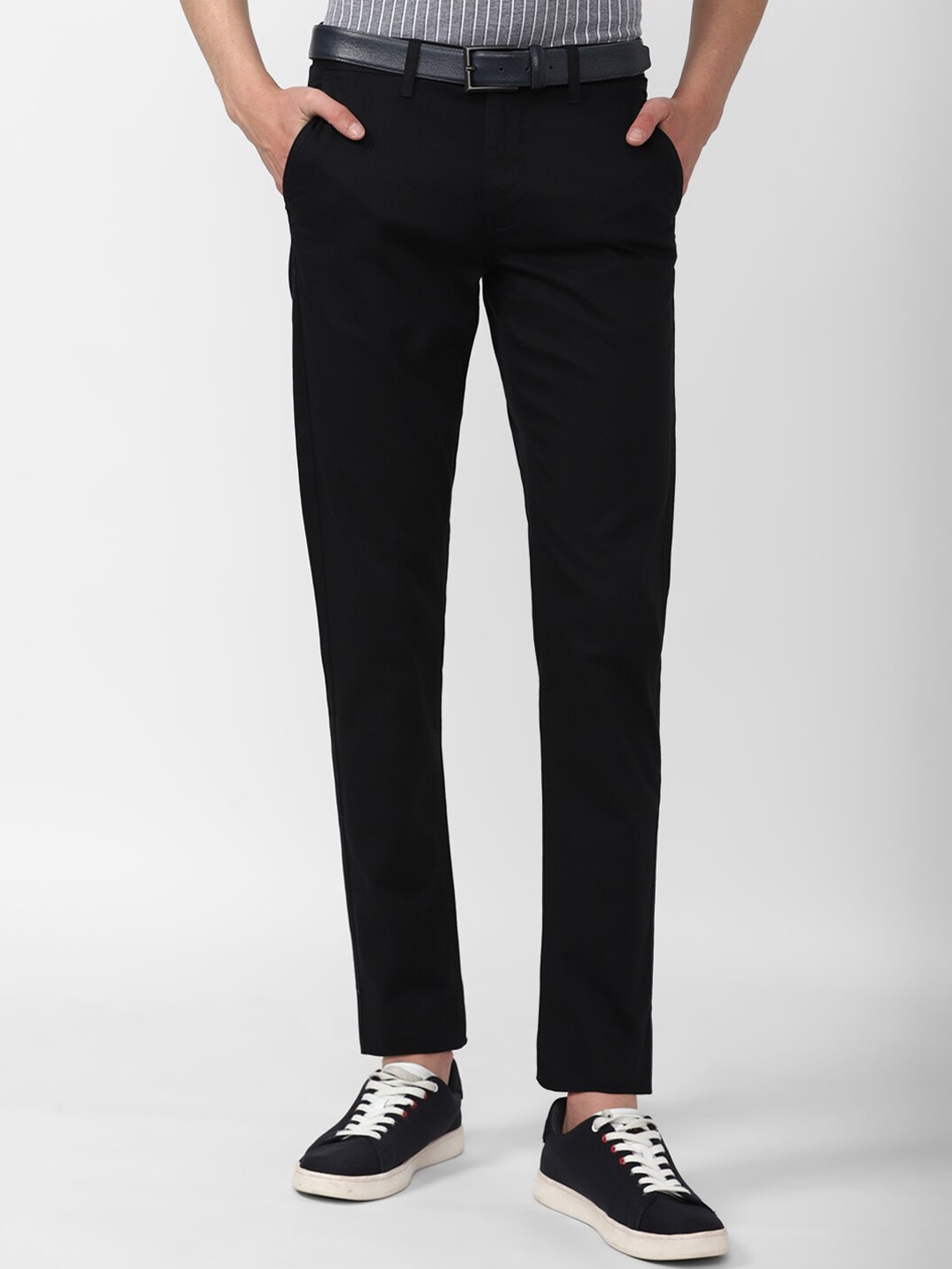 

Van Heusen Sport Men Slim Fit Trouser, Black