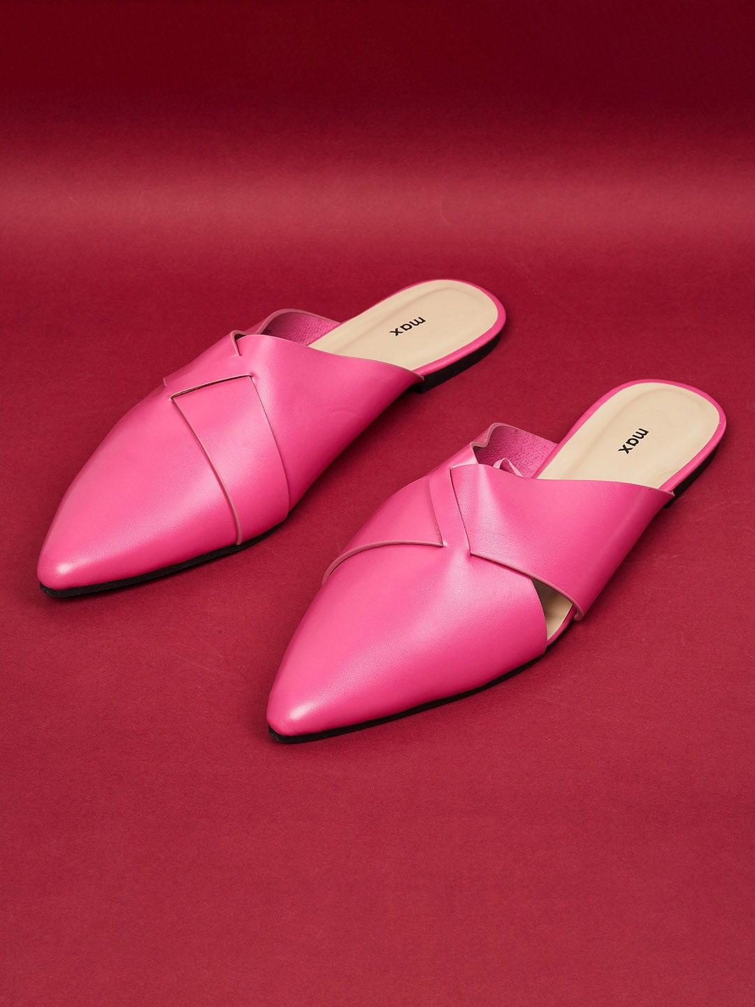

max Women Solid Mules, Fuchsia