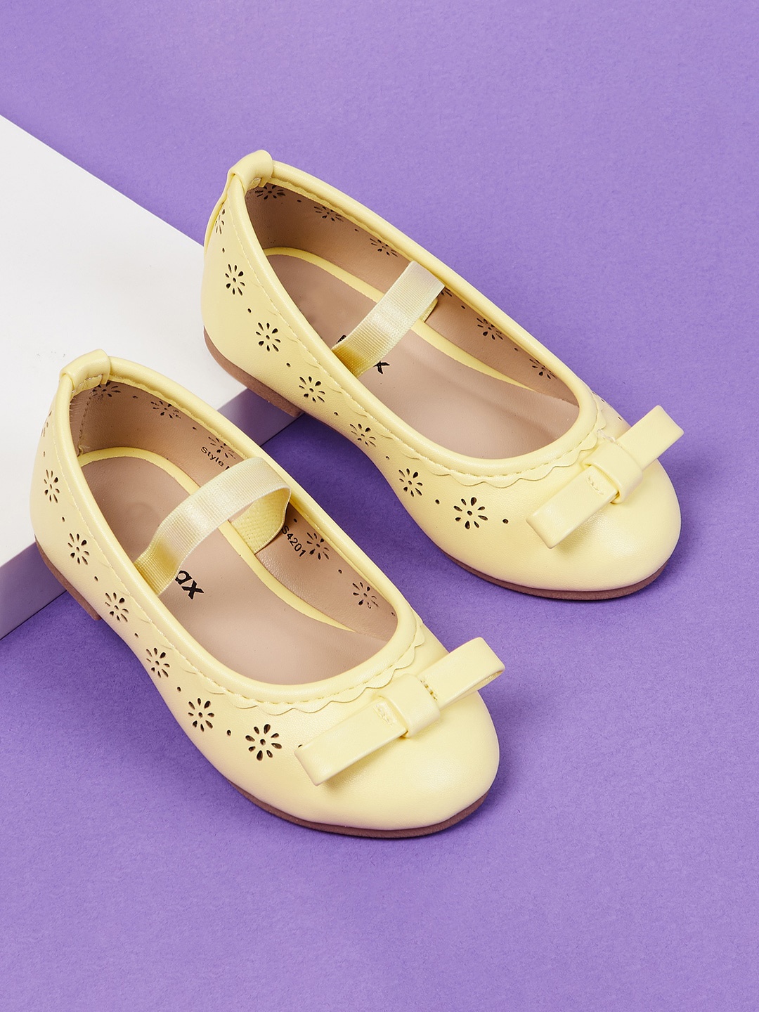 

max Girls Ballerinas with Bows, Yellow