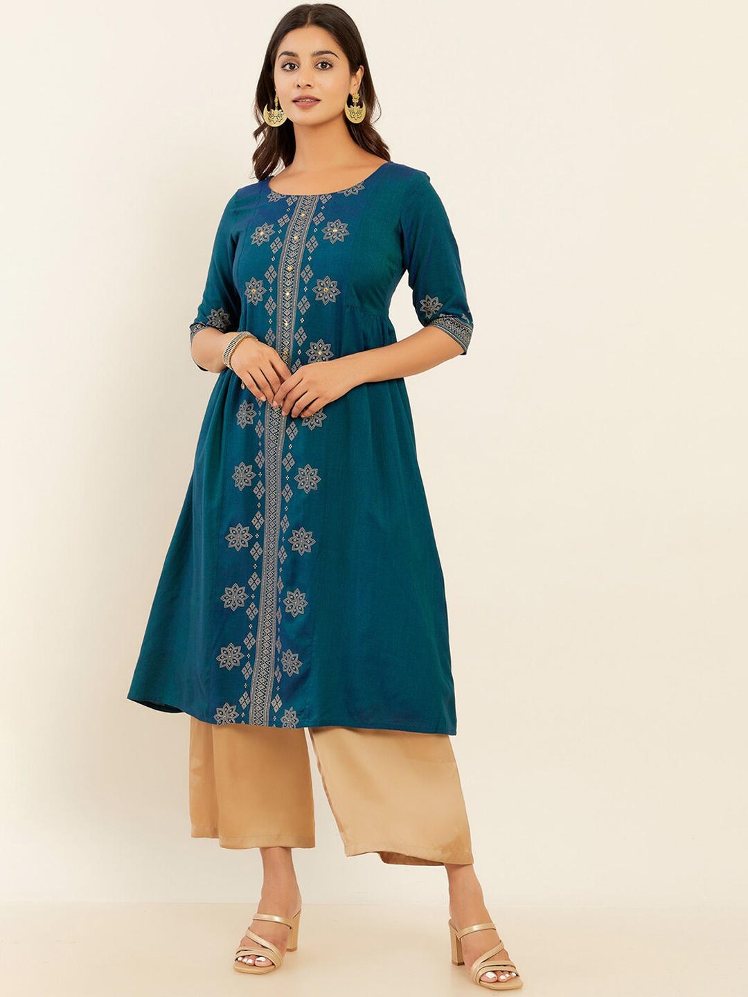 

Maybell Ethnic Motifs Printed Mirror Work Kurta, Teal