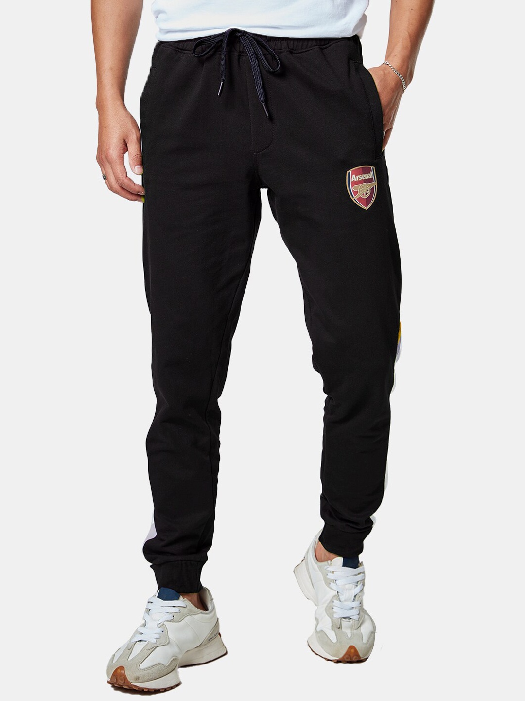 

The Souled Store Men Colorblocked Joggers, Black