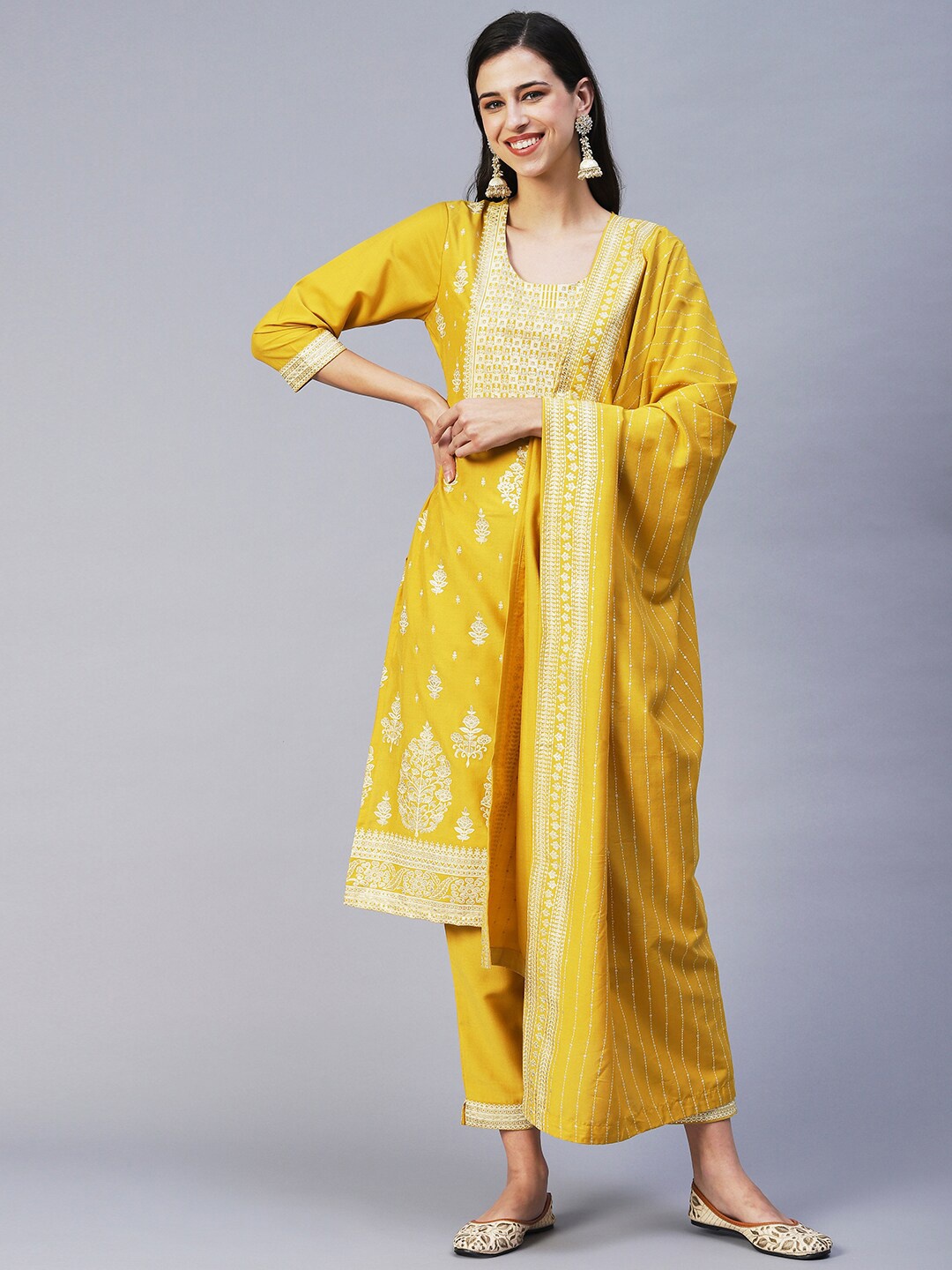

FASHOR Ethnic Motifs Printed Kurta with Trousers & With Dupatta, Yellow