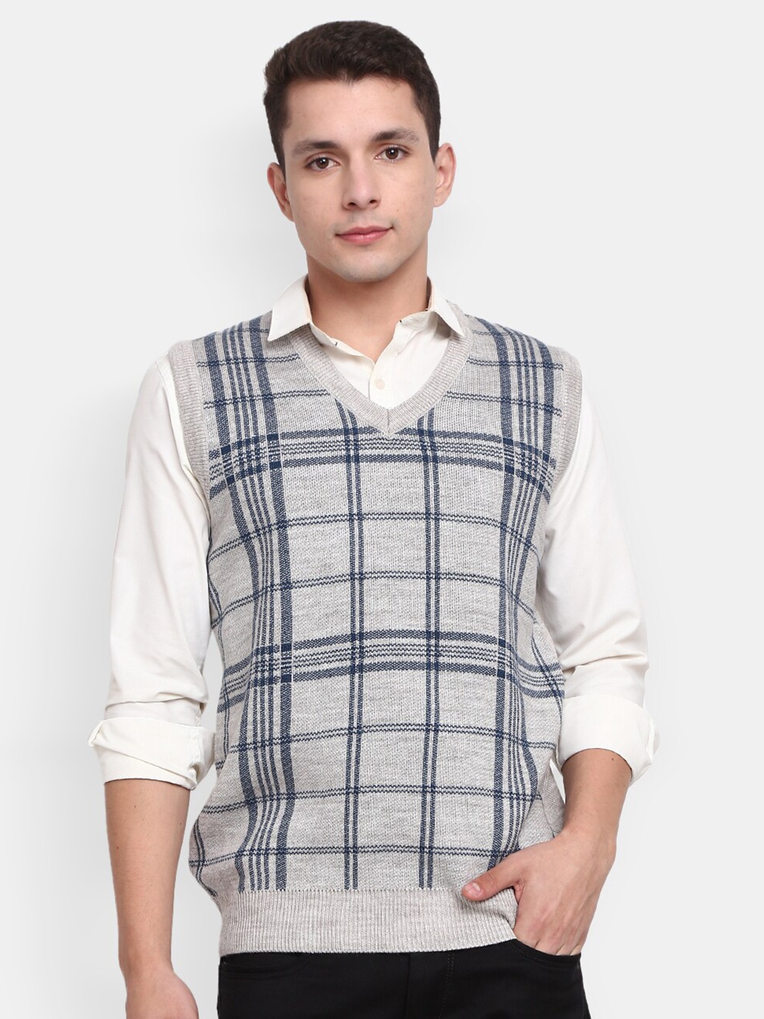 

V-Mart Men Checked V Neck Pullover Sweatshirt, Grey