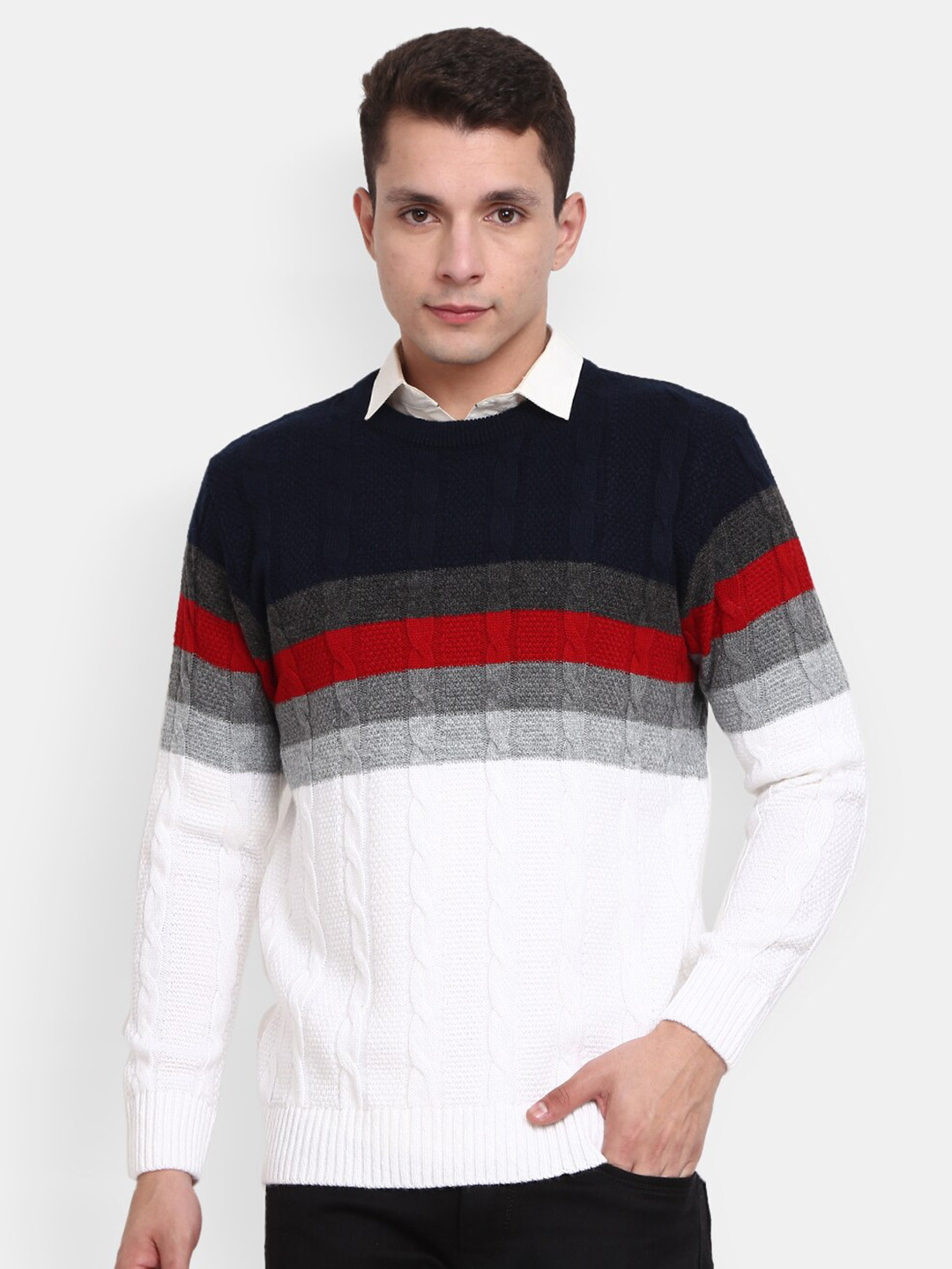 

V-Mart Men Colourblocked Round Neck Pullover Sweatshirt, Black