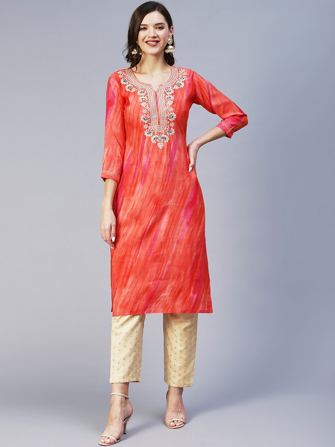 

FASHOR Women Ethnic Motifs Yoke Design Silk Kurta, Red