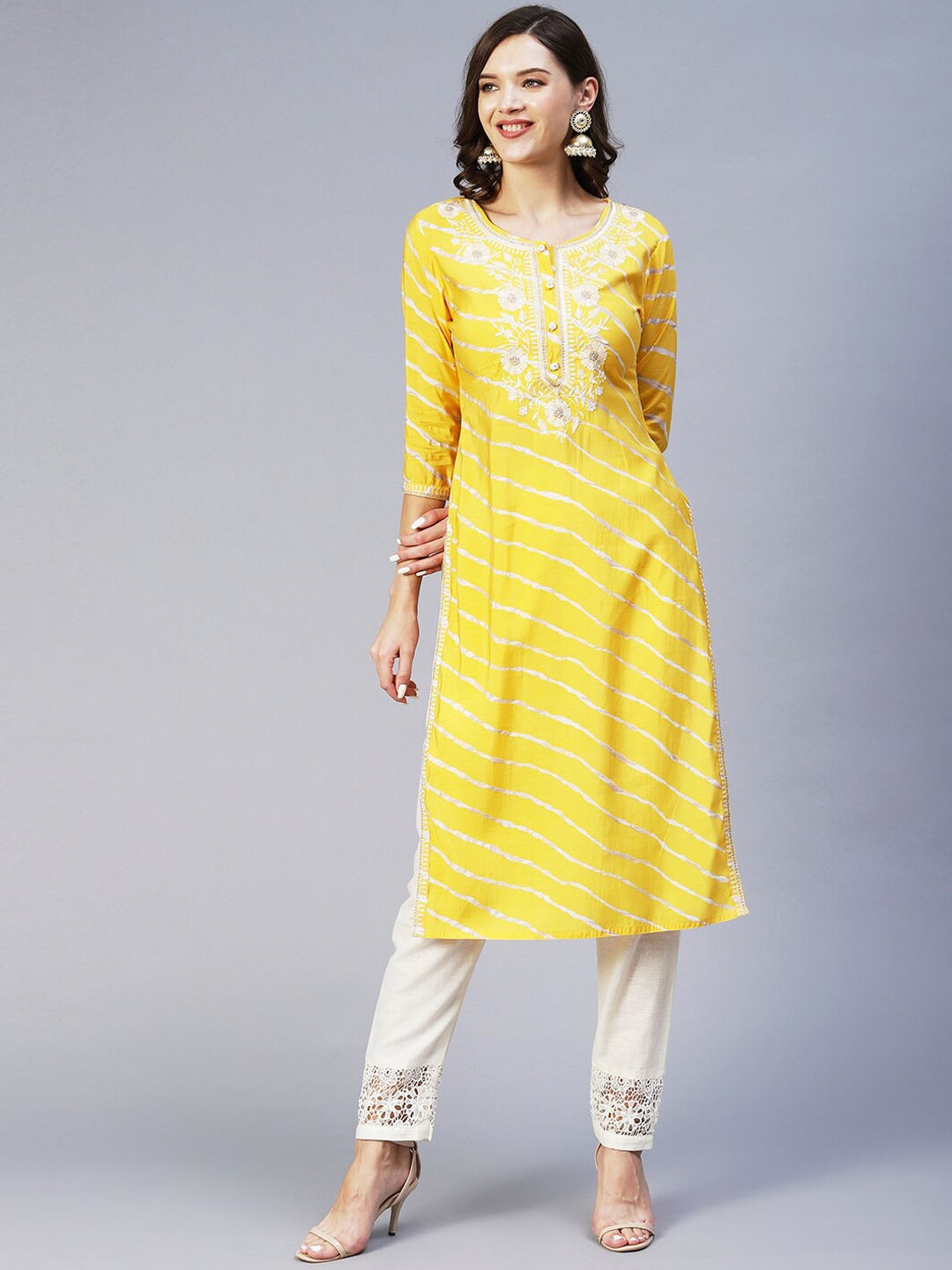 

FASHOR Women Floral Printed Silk Kurta, Yellow