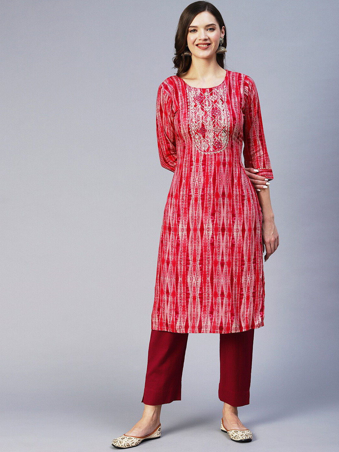 

FASHOR Embellished Printed Kurta, Magenta