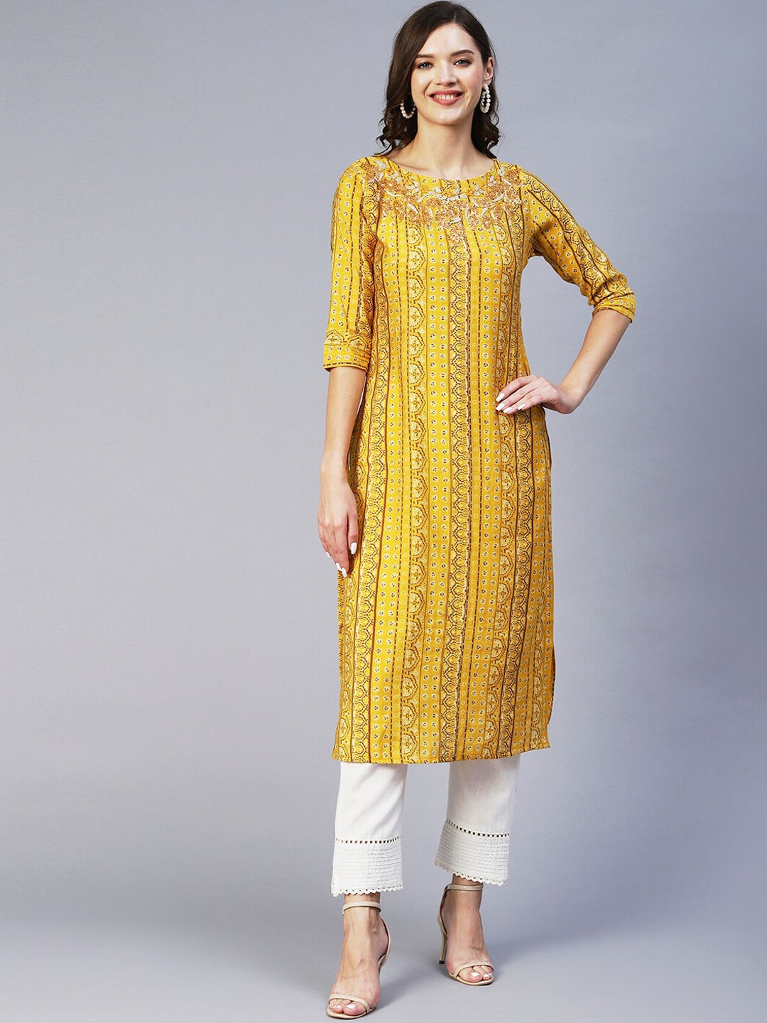 

FASHOR Women Ethnic Motifs Printed Silk Kurta, Yellow