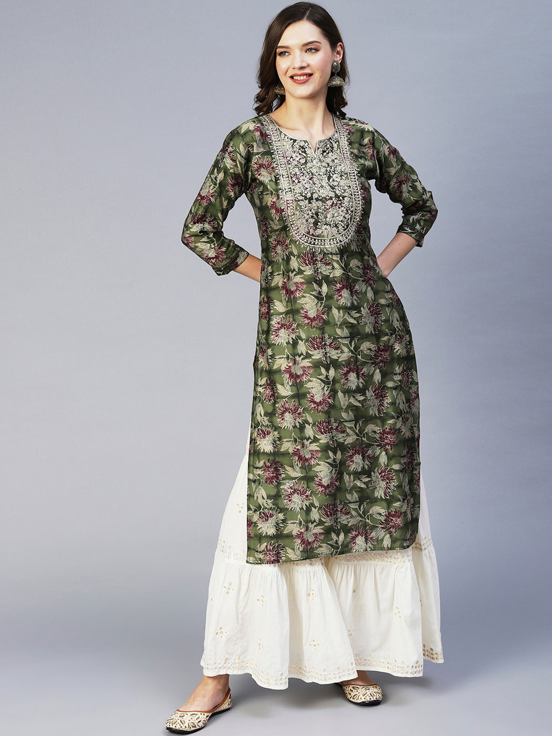 

FASHOR Women Floral Printed Straight Fit Kurta, Green