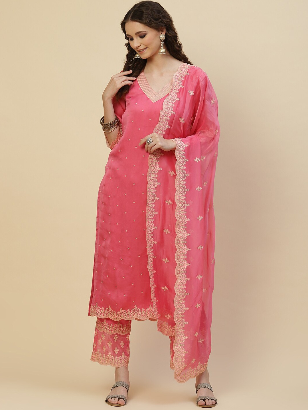 

Meena Bazaar Women Ethnic Motifs Printed Kurta with Trousers & Dupatta, Pink