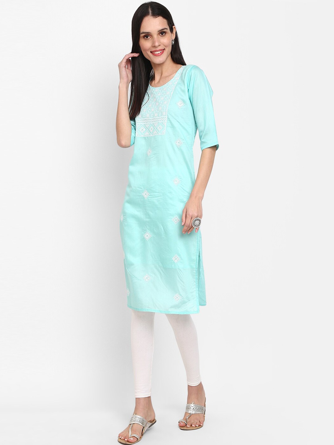 

V-Mart Ethnic Motifs Yoke Design Kurta, Blue