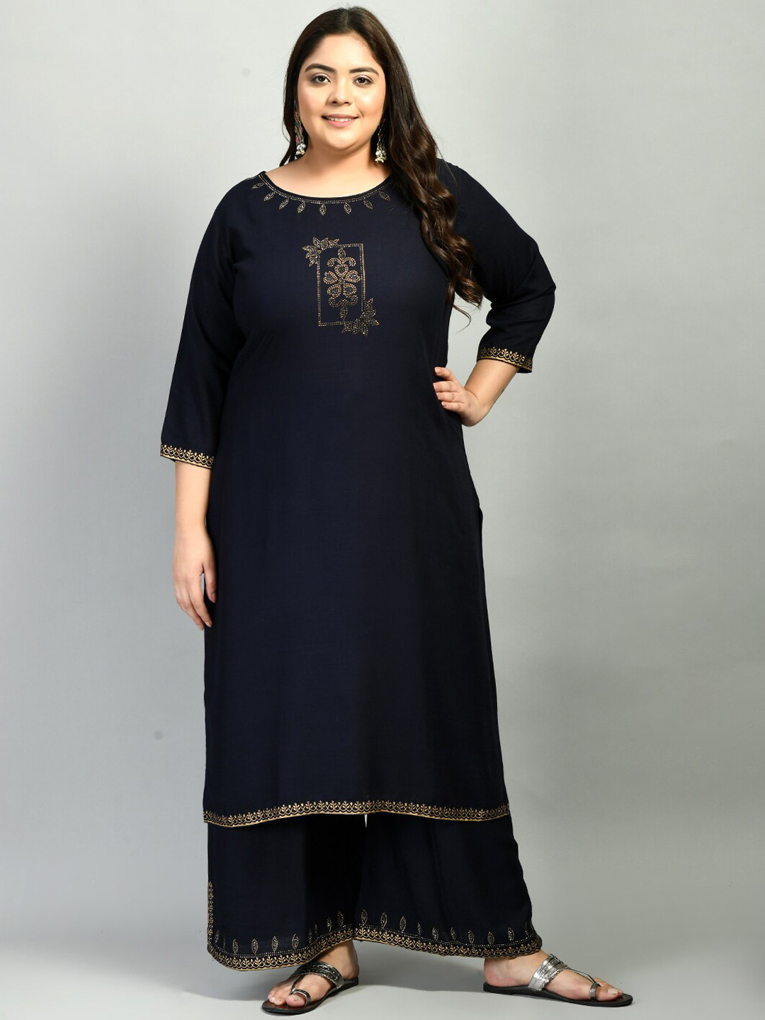 

PrettyPlus by Desinoor.com Plus Size Yoke Design Kurta with Palazzo, Navy blue