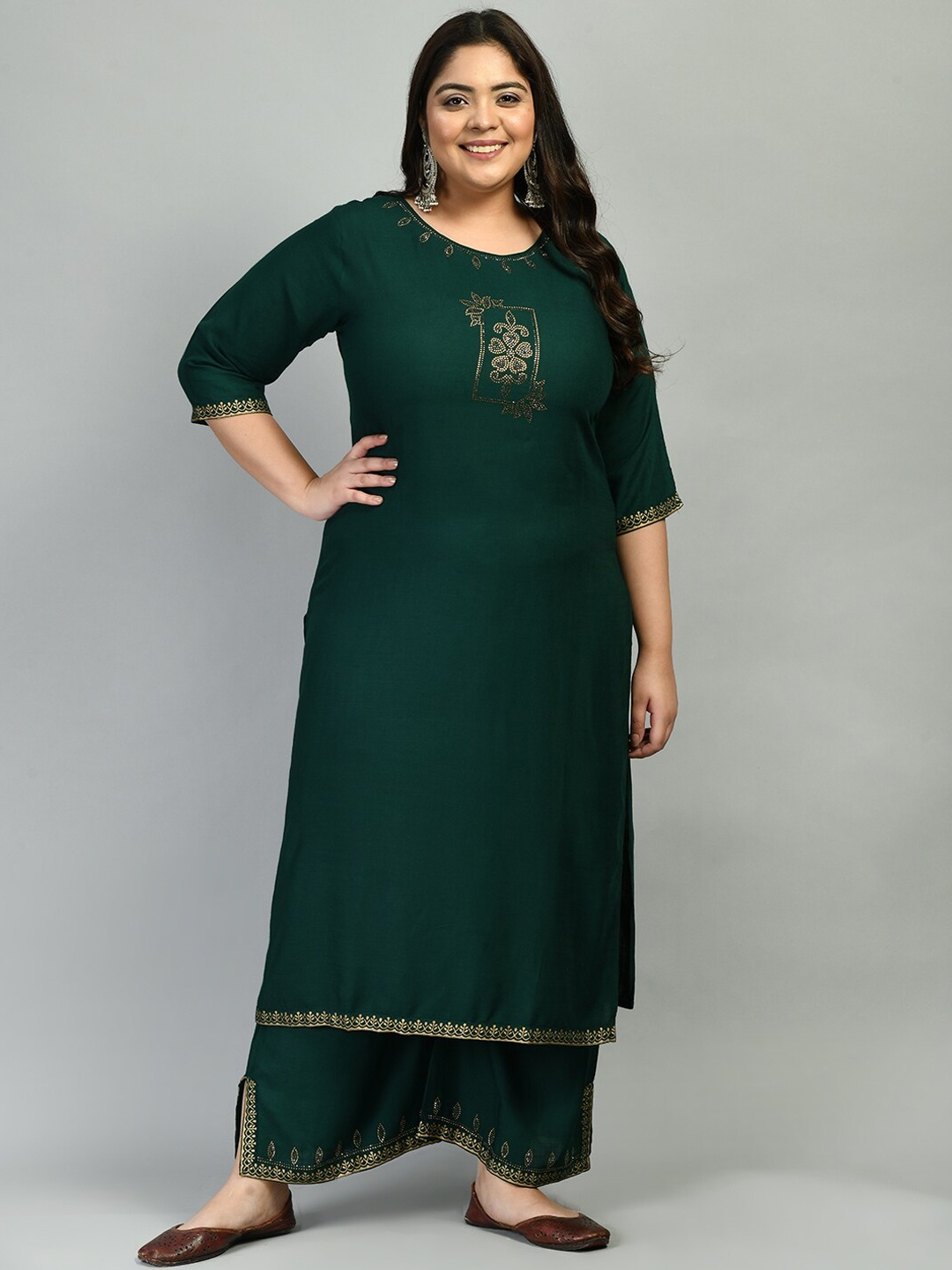 

PrettyPlus by Desinoor.com Plus Size Floral Yoke Design Kurta with Palazzo, Green
