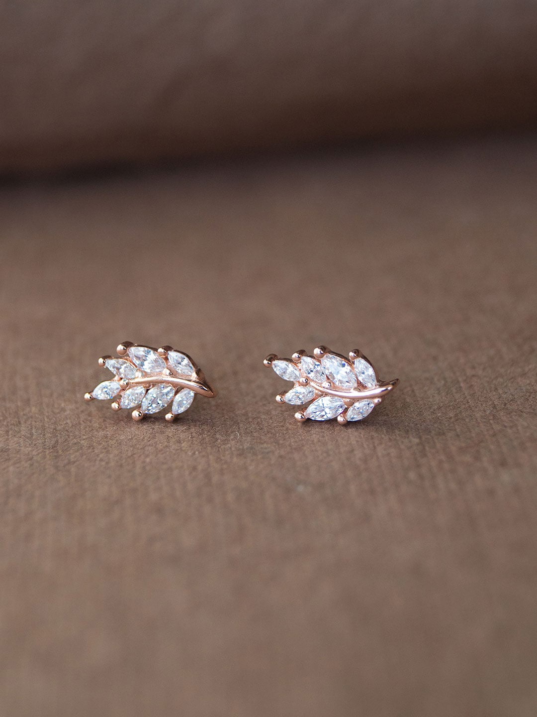 

MANNASH Rose Gold Plated 925 Sterling Silver Leaf Shaped Studs Earrings