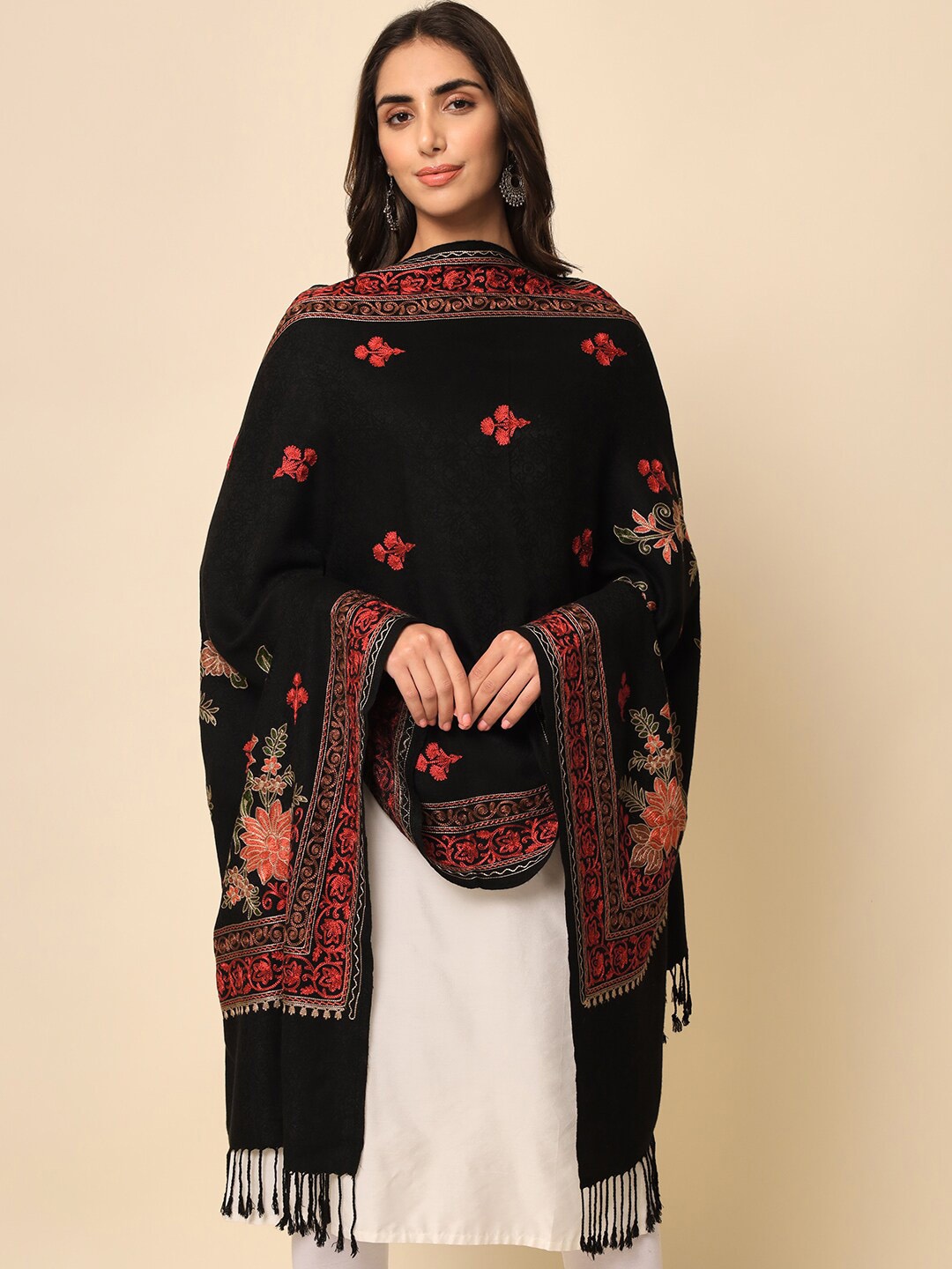 

HERE&NOW Women Black & Red Woven Design Shawl