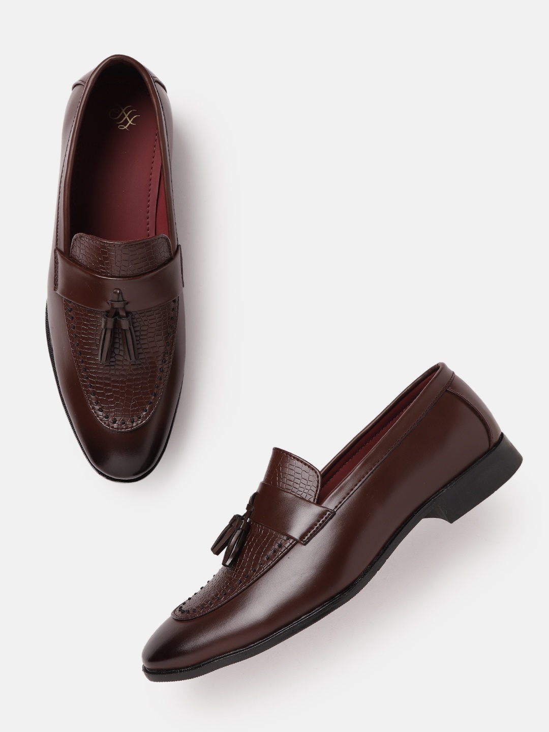 

House of Pataudi Men Textured Loafers with Tasselled Detail, Brown