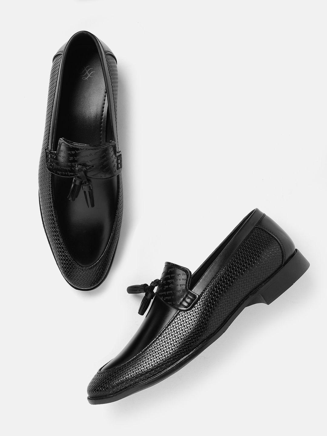 

House of Pataudi Men Textured Loafers with Tasselled Detail, Black