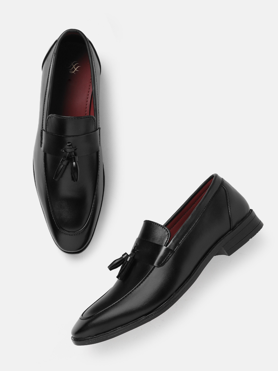 

House of Pataudi Men Formal Loafers with Tasselled Detail, Black