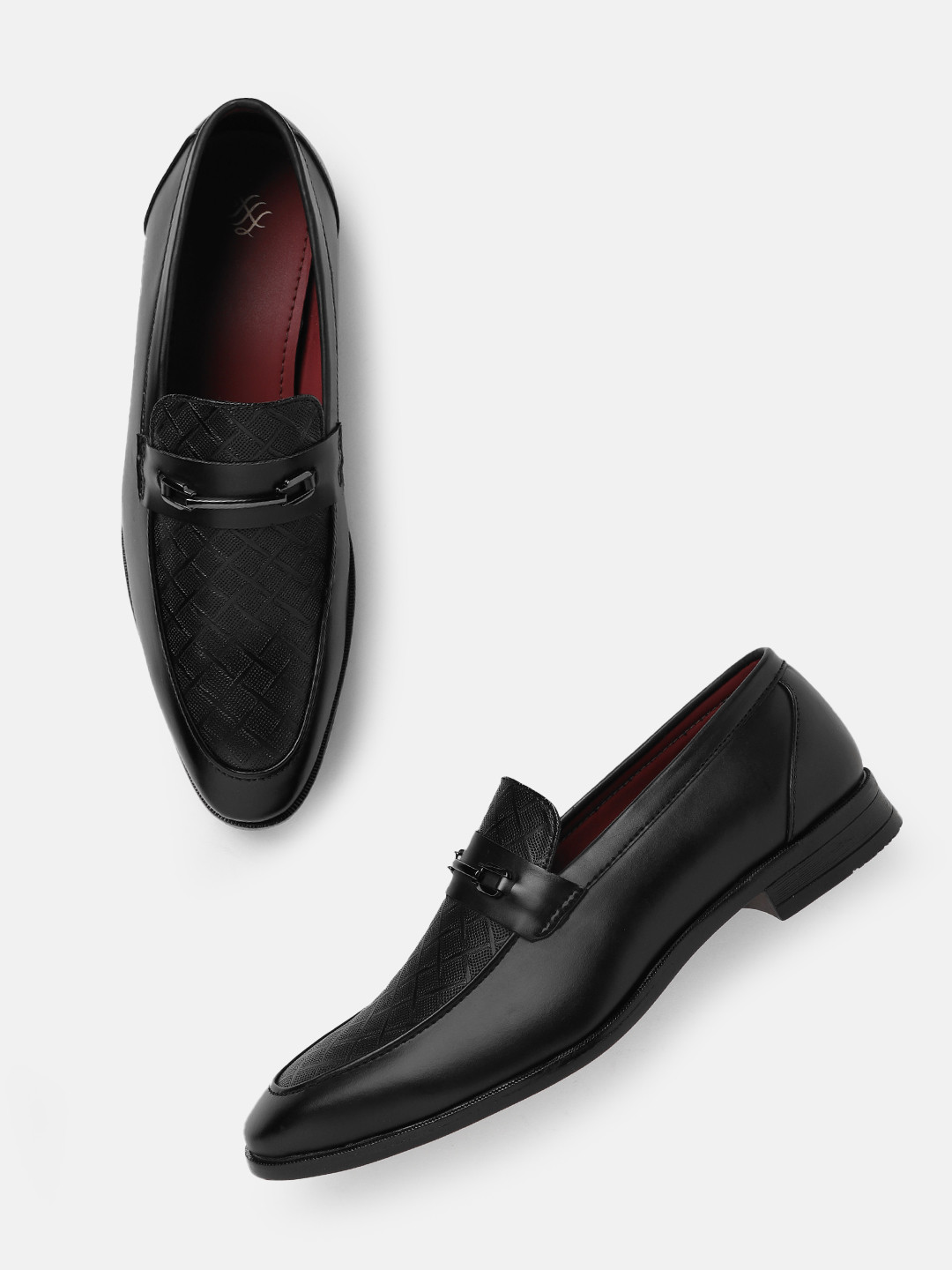 

House of Pataudi Men Textured Loafers, Black