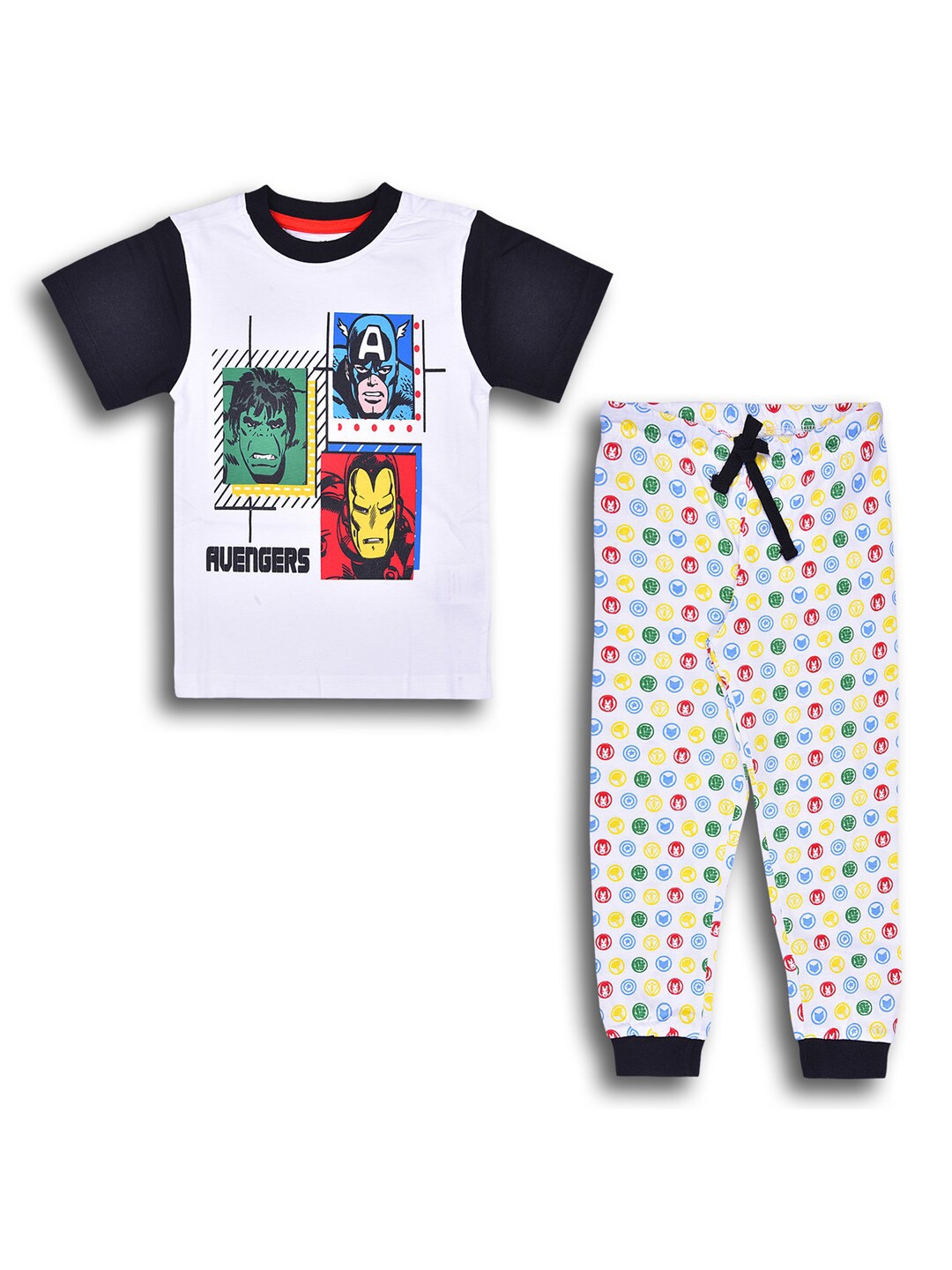 

Wish Karo Kids Printed T-shirt with Trousers, White