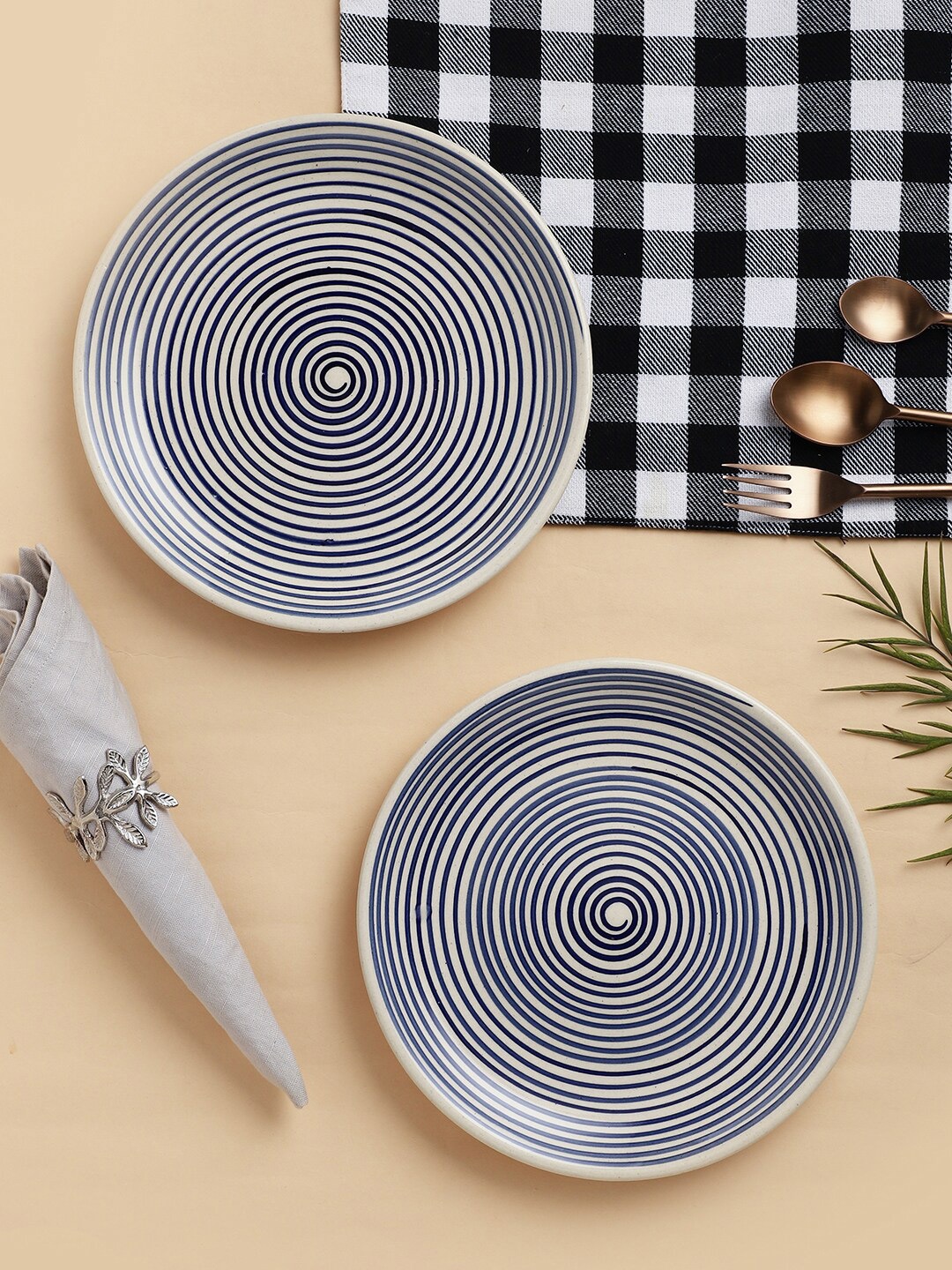 

VarEesha Parikrama Blue & White Set of 2 Geometric Printed Ceramic Glossy Plates