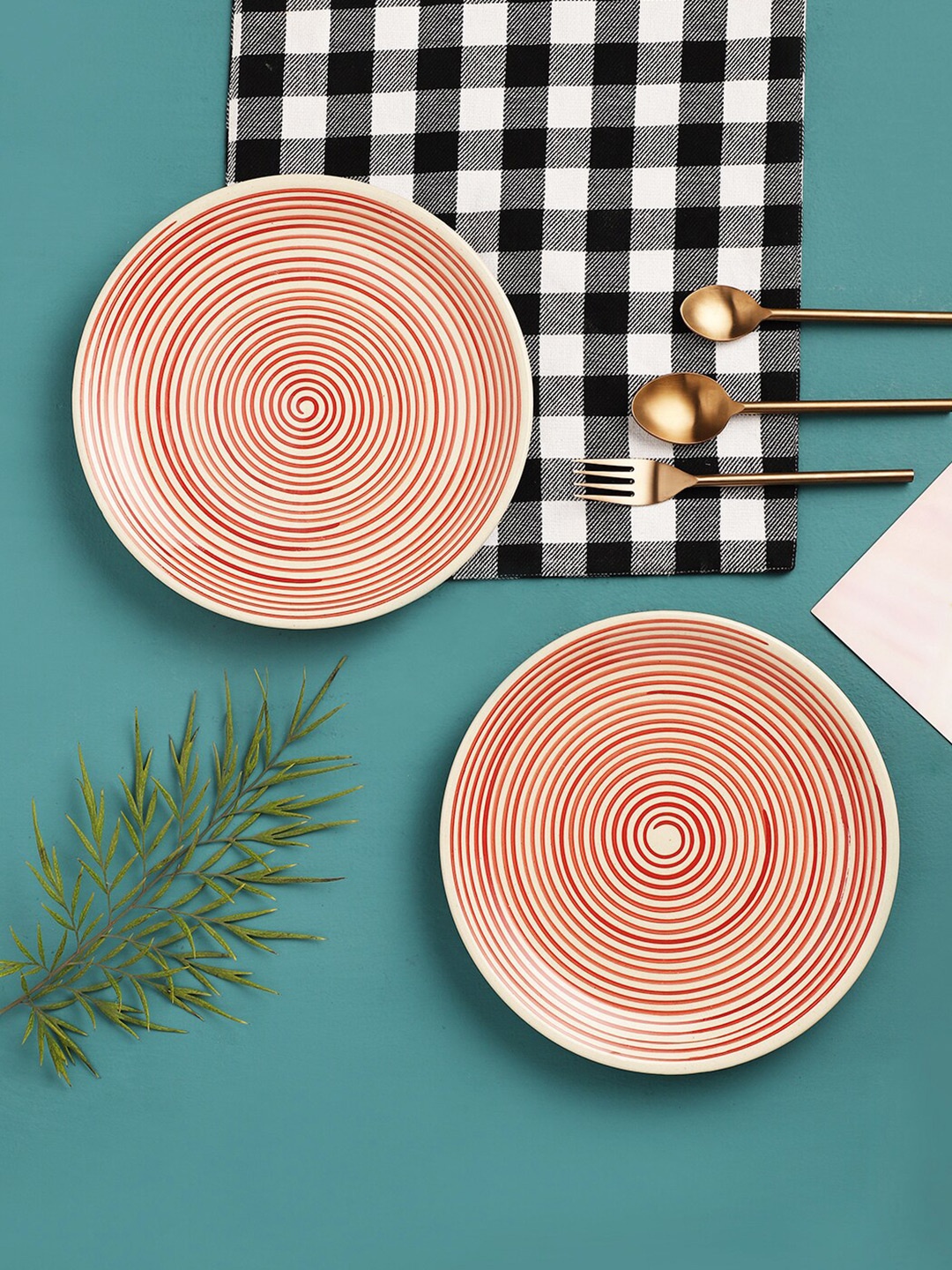 

VarEesha Set Of 6 Printed Ceramic Glossy Plates, Red