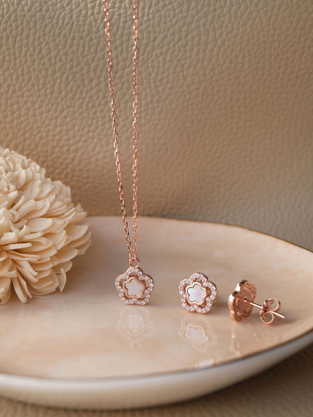 

Mannash Sterling Silver Rose Gold Plated & CZ-Studded Flower Pendant Jewellery Set