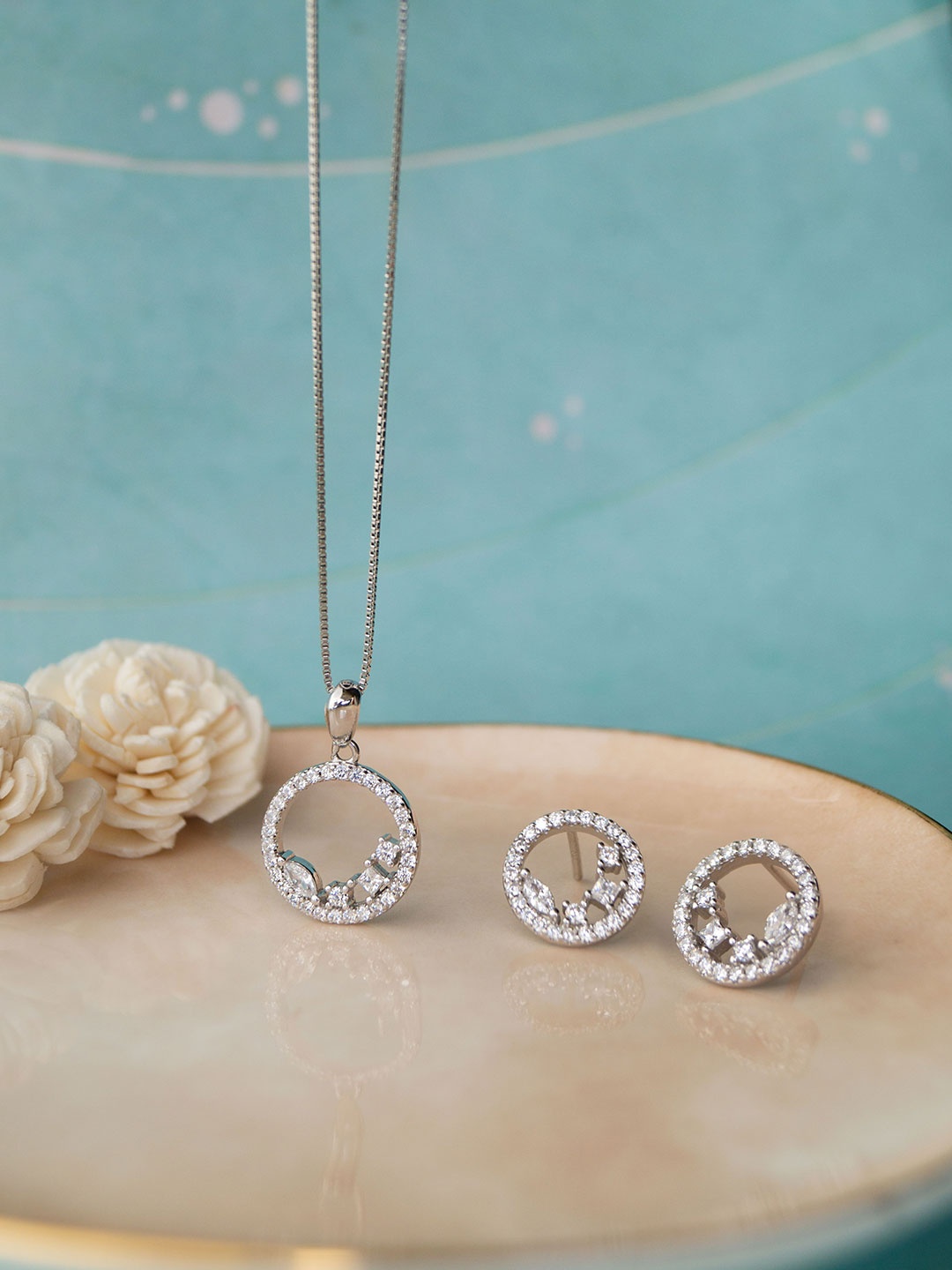 

MANNASH Blossom Circle 925 Sterling Silver Rhodium Plated CZ-Studded Pendant Jewellery Set