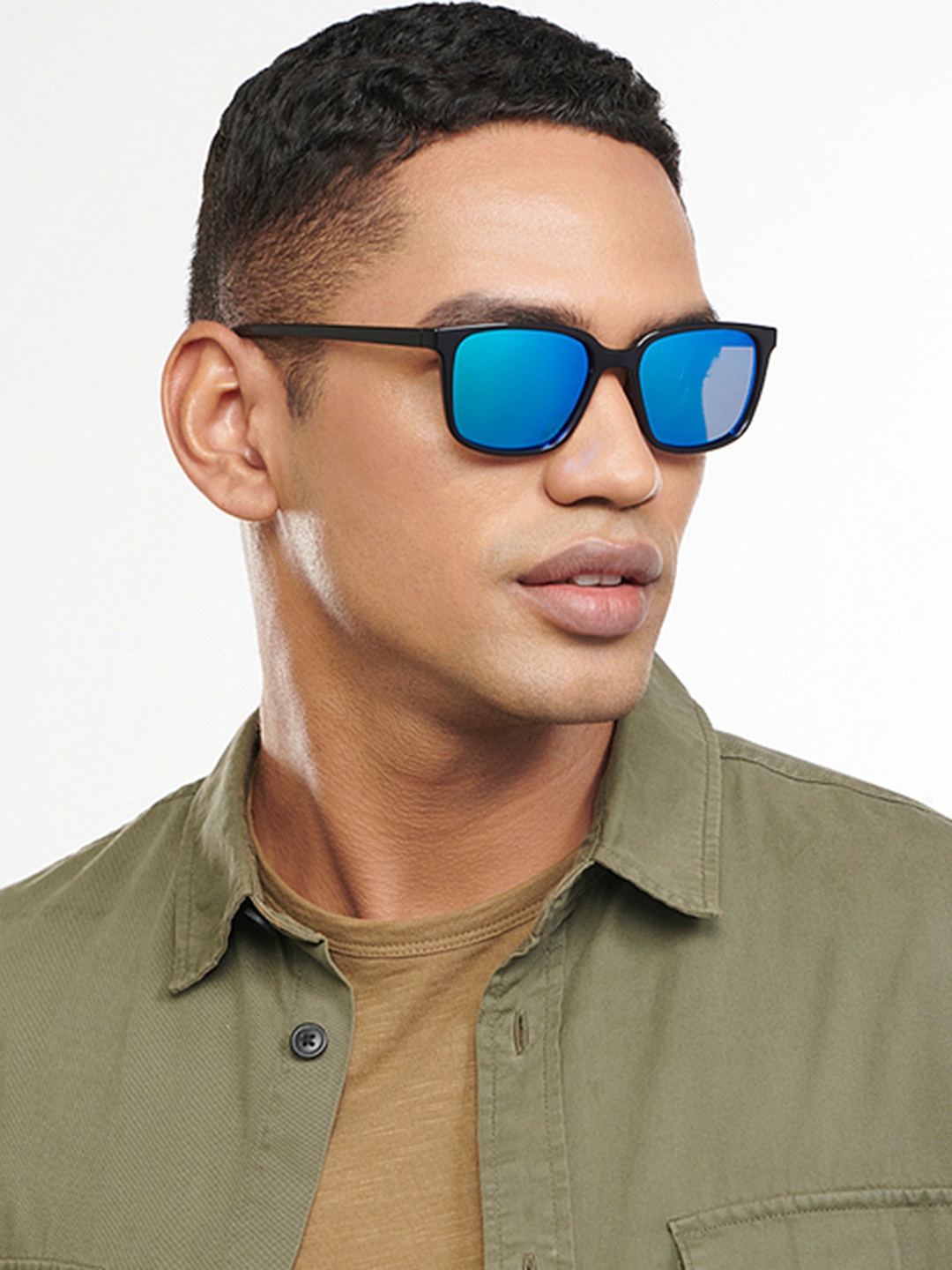 

Vincent Chase Blue Lens Wayfarer Sunglasses with Polarised and UV Protected Lens 200442