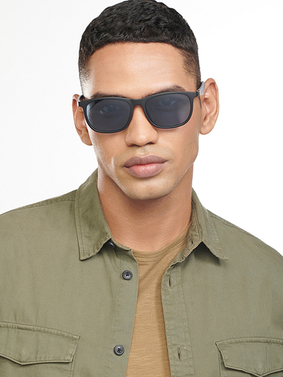 

Vincent Chase by Lenskart Blue Lens Wayfarer Sunglasses with Polarised and UV Protected Lens 200453