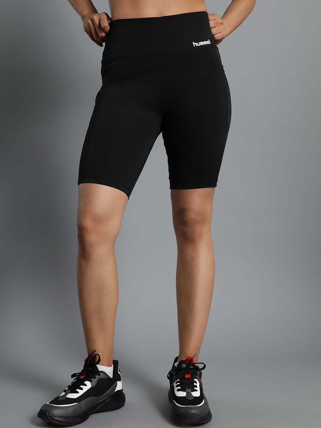 

hummel Women Black Training or Gym Cyclying Sports Shorts