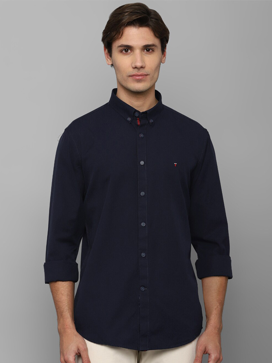 

Louis Philippe Sport Men Slim Fit Casual Cotton Shirt, Navy blue