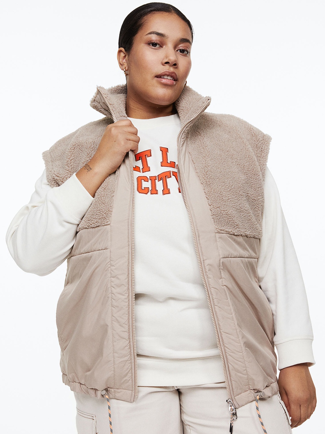 

H&M Women Plus Size Sports Gilet, Beige