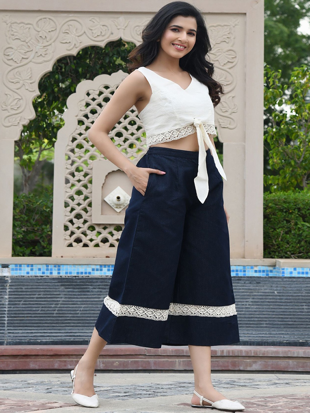

Aaheli Women Solid Top and Palazzo Co-Ords, White