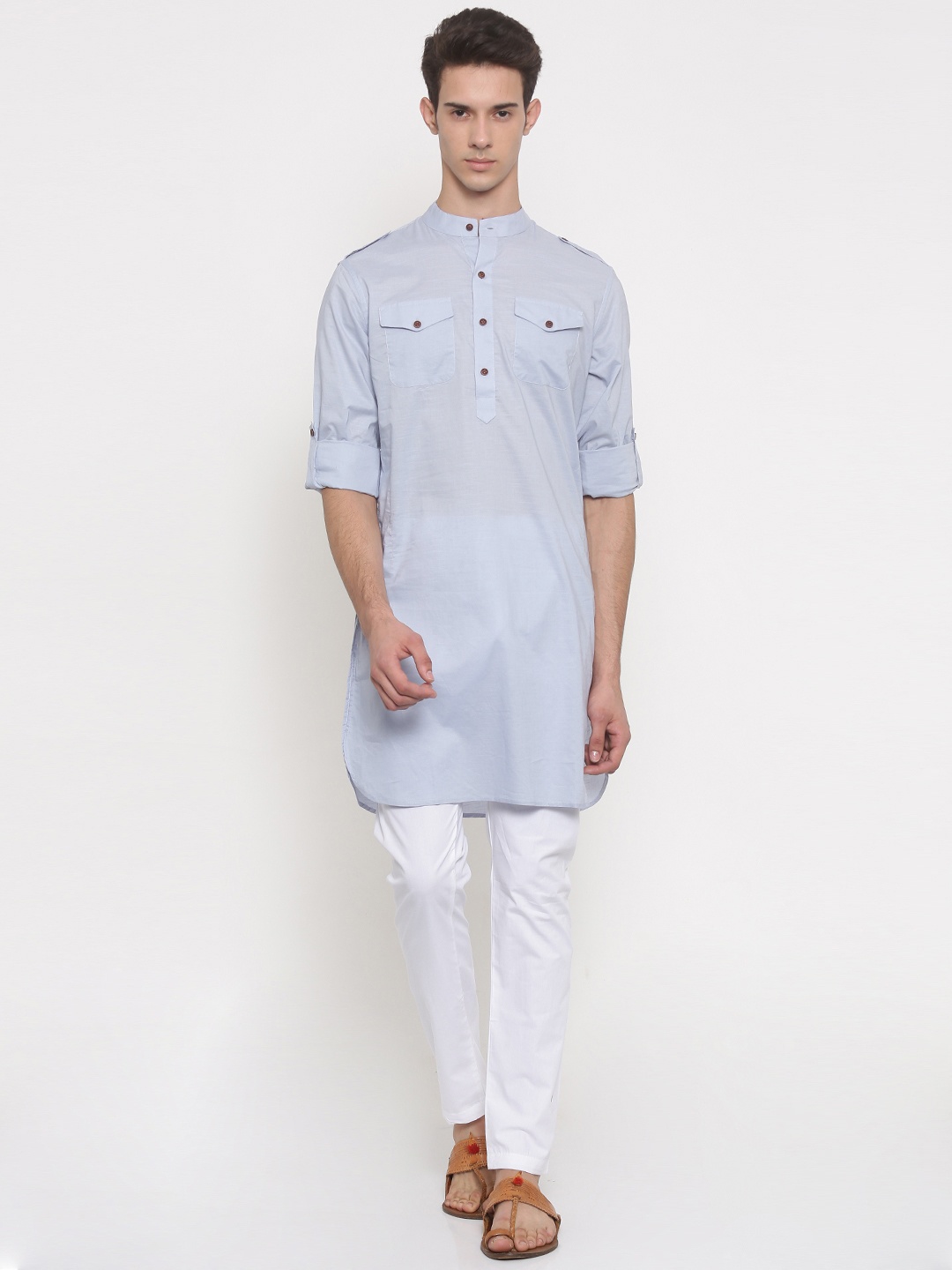 

The Indian Garage Co Men Blue & White Slim Fit Solid Kurta with Pyjamas