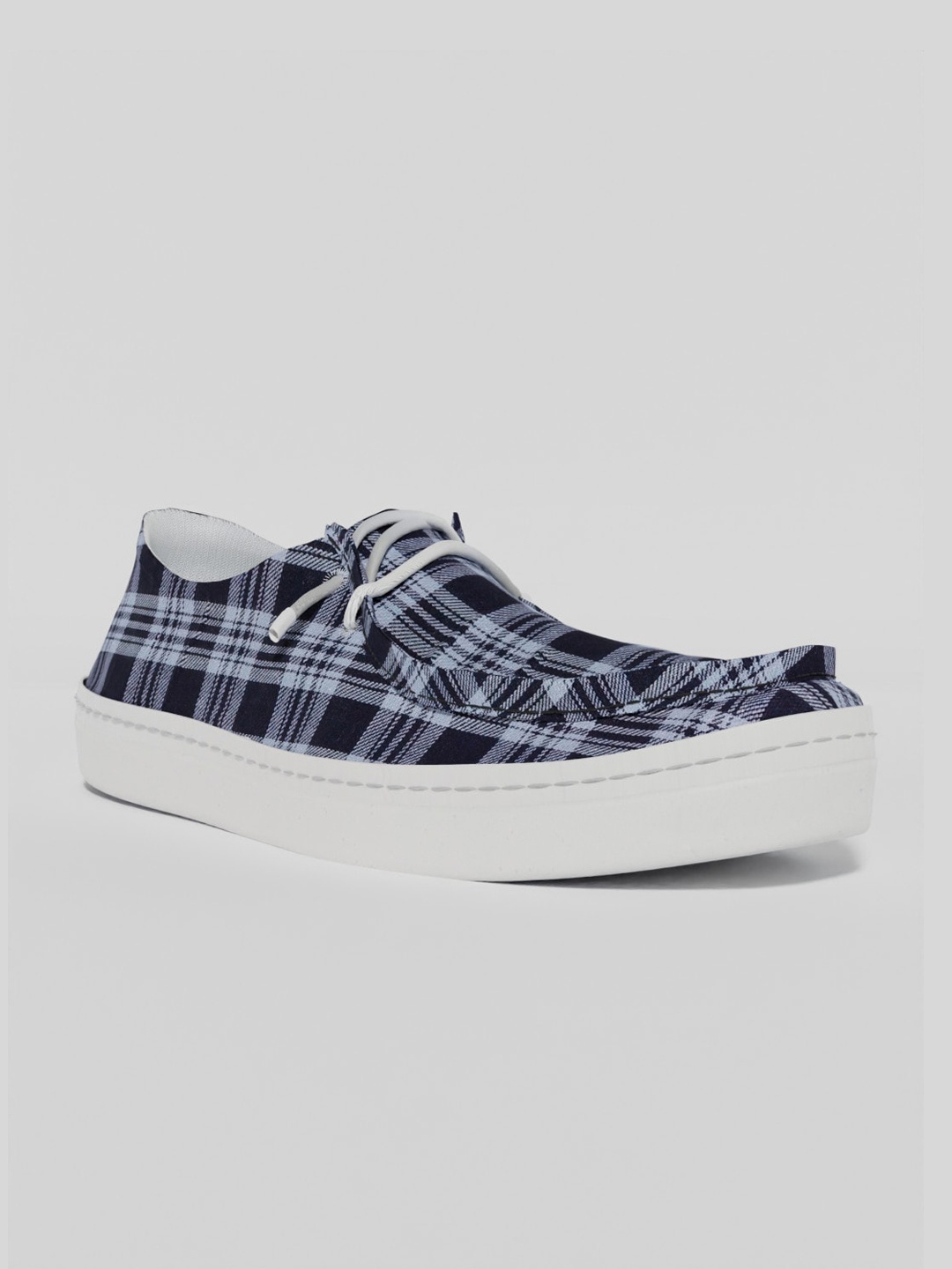 

LOKAIT The Sneakers Company Men Printed Boat Shoes, Blue