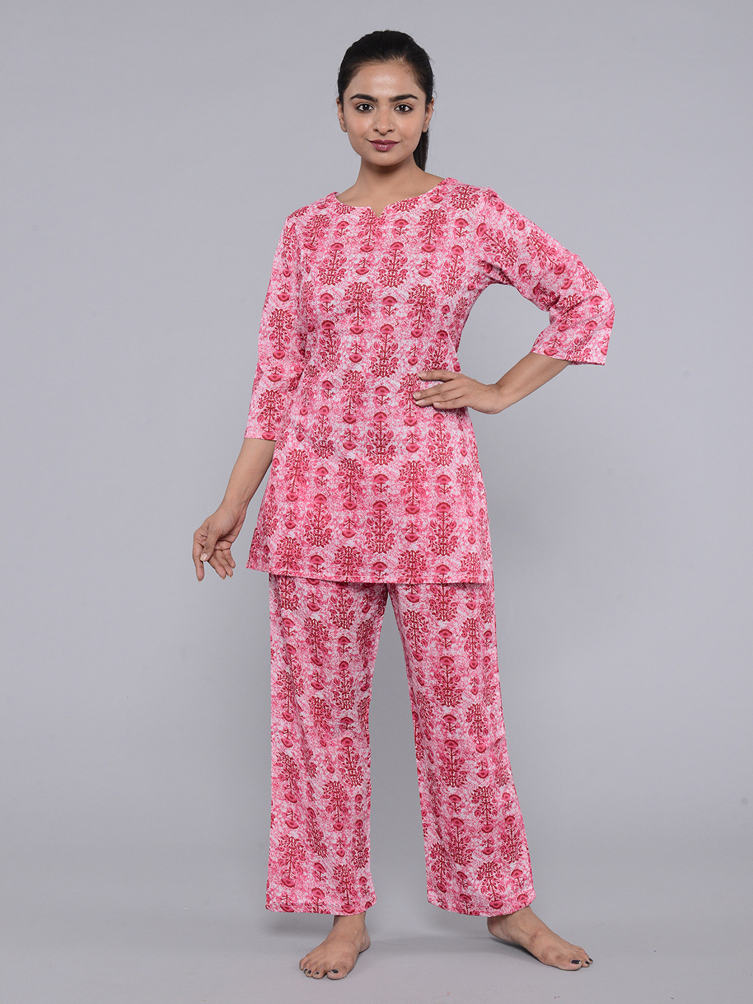 

ROOPWATI FASHION Floral Printed Cotton Night suit, Pink