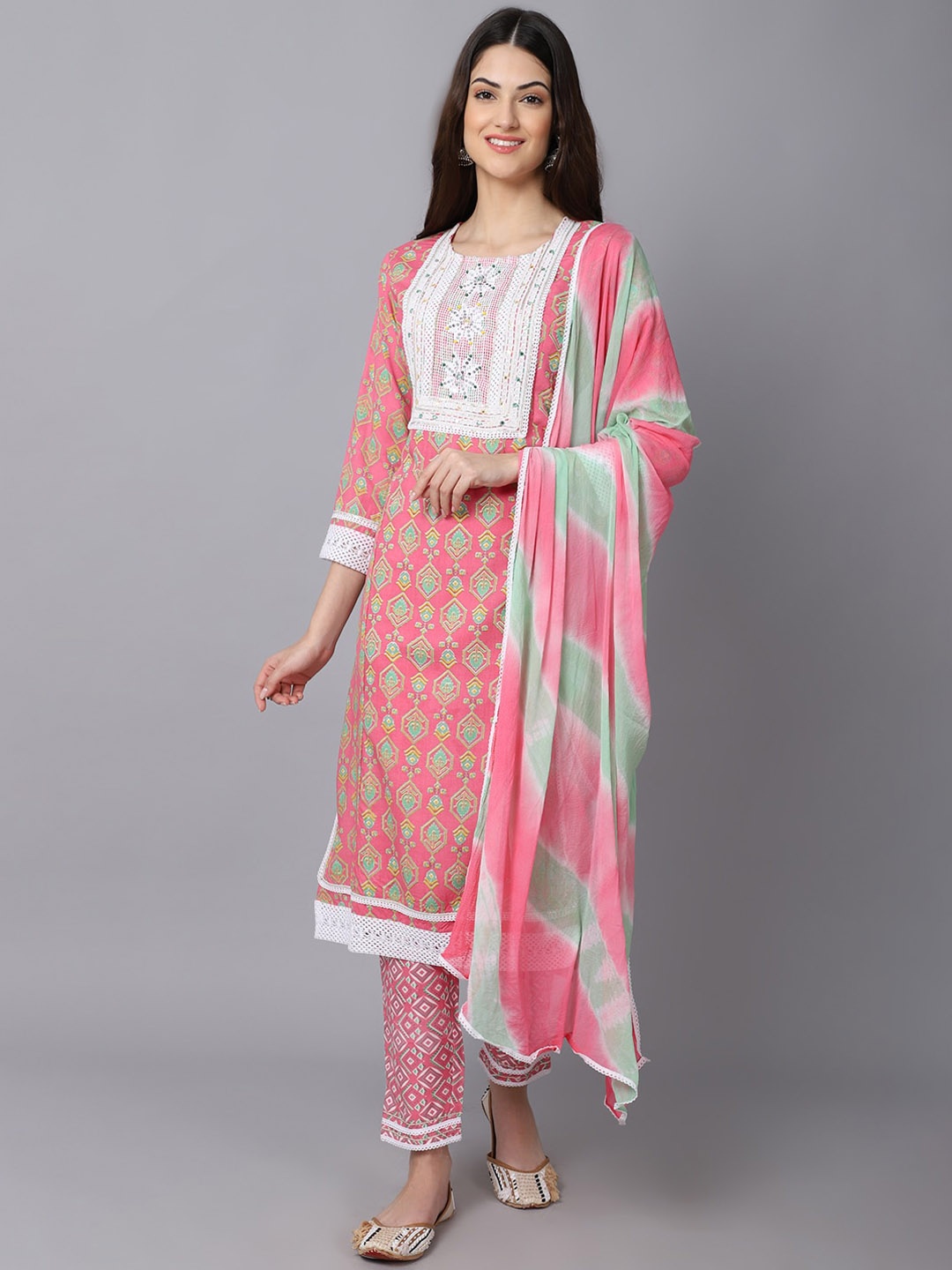 

Sangria Women Printed Kurta With Salwar & With Dupatta, Pink