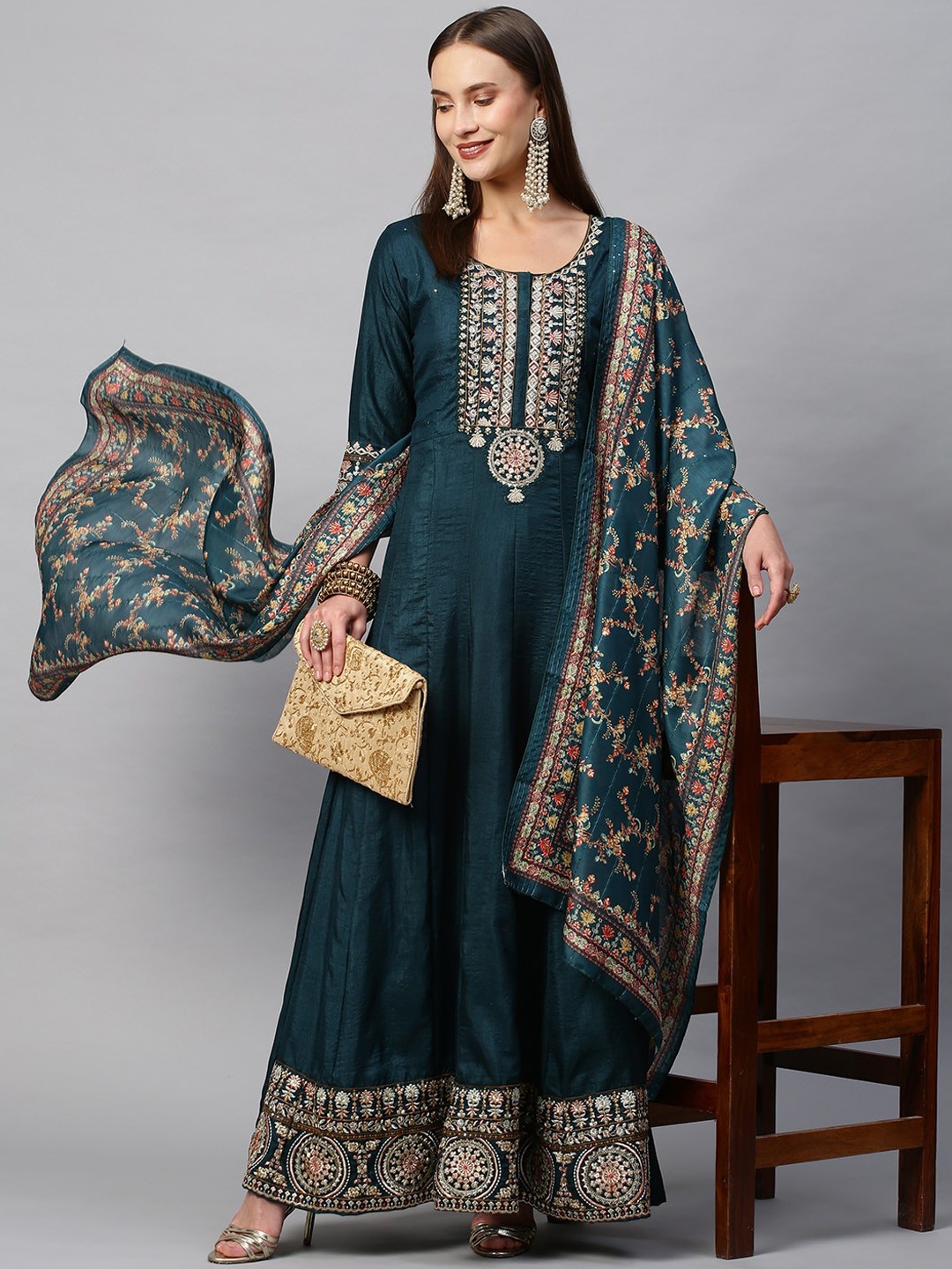 

INDYES Embroidered Anarkali Kurta with Organza Dupatta, Teal