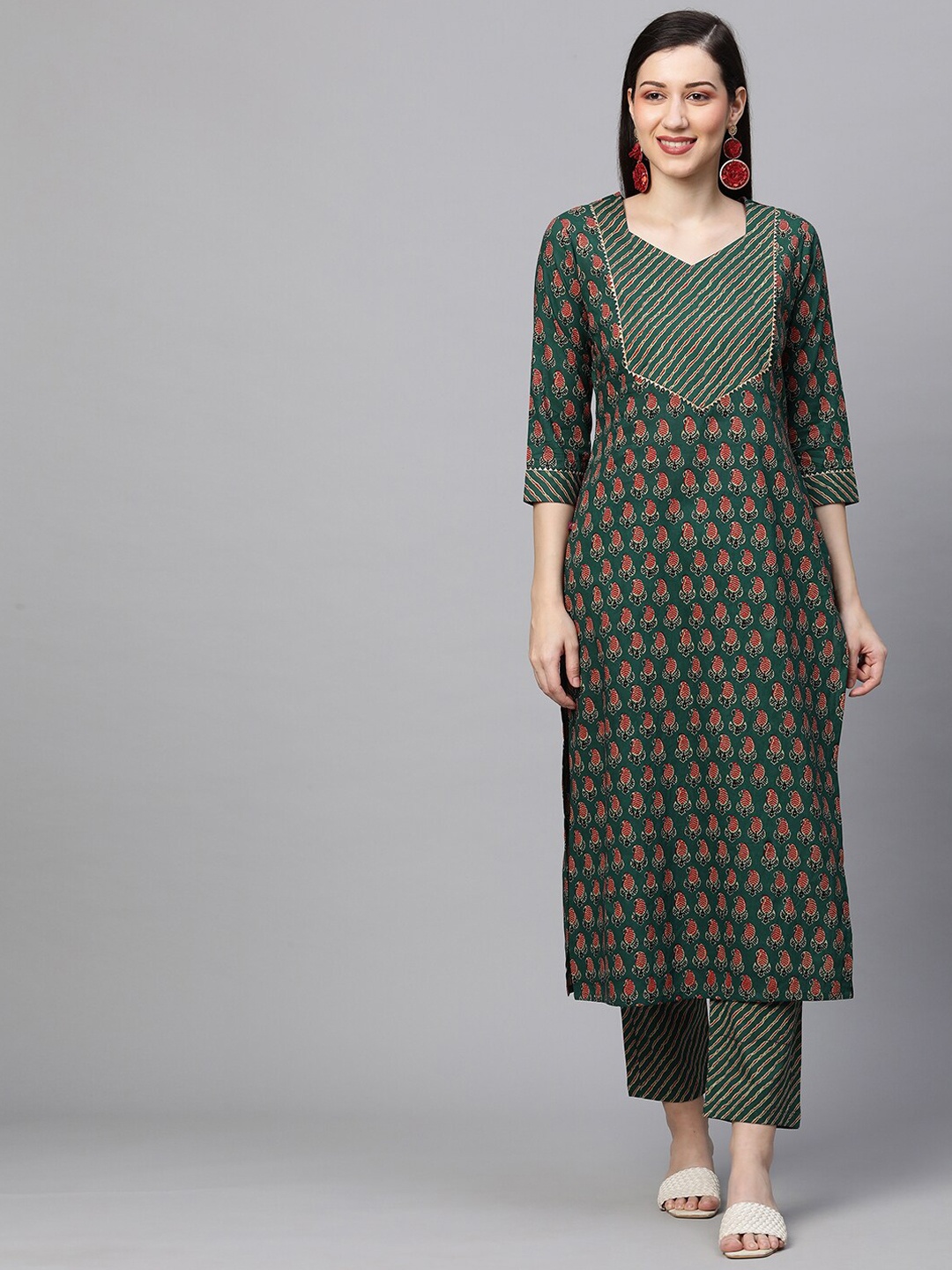 

KALINI Women Ethnic Motifs Printed Kurta with Trousers, Green